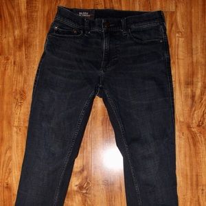 Hollister Slim-Straight Jeans